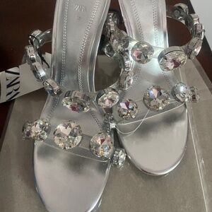 Zara Heels Size 39/8US NWT